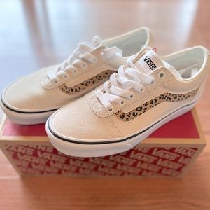 Brand New Cheetah Stripe Marshmallow White Women’s Vans.